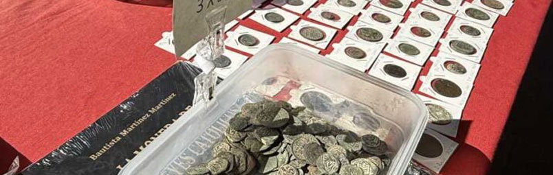 The coin and stamp market on plaza mayor